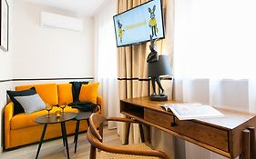 Hotel Awo